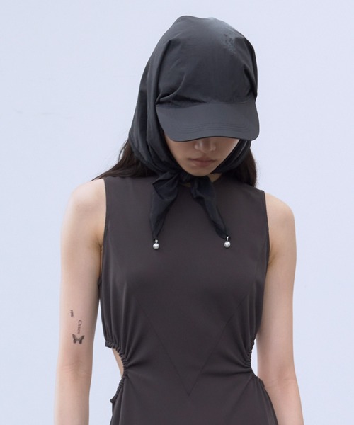 THINGS THAT MATTER(シングス ザット マター)の「SCARF DESIGN NYLON CAP / スカーフ デザイン ナイロン キャップ(キャップ・レディース・オフホワイト/ブラック・FREE)」の6枚目の写真
