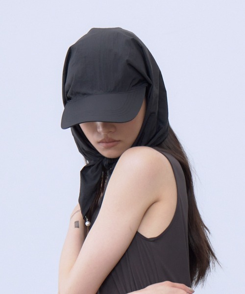 THINGS THAT MATTER(シングス ザット マター)の「SCARF DESIGN NYLON CAP / スカーフ デザイン ナイロン キャップ(キャップ・レディース・オフホワイト/ブラック・FREE)」の4枚目の写真