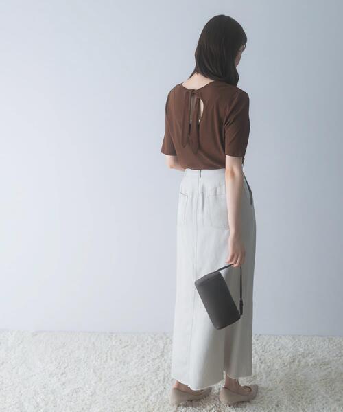URBAN RESEARCH ROSSO WOMEN(アーバンリサーチ ロッソ)の「バックリボンカットソー(Tシャツ/カットソー・レディース・オフホワイト/ブラウン/ネイビー・FREE)」の21枚目の写真