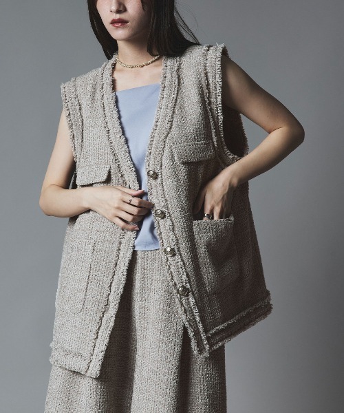 W:Huku（フーク）の「ウールミックス ツイード オーバー ベスト / Wool-Blend Tweed Overvest（ベスト・レディース・ブラック/ライトグレー/ブラウン・FREE）」の2枚目の写真