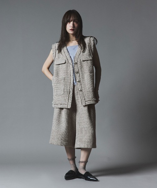W:Huku（フーク）の「ウールミックス ツイード オーバー ベスト / Wool-Blend Tweed Overvest（ベスト・レディース・ブラック/ライトグレー/ブラウン・FREE）」の8枚目の写真