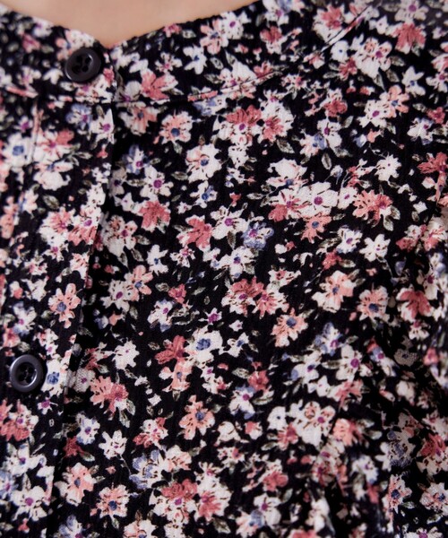 Tiaclasse(ティアクラッセ)の「花柄フリルブラウス(シャツ/ブラウス・レディース・ミント/オフホワイト/ブラック・XL/XXL)」の19枚目の写真
