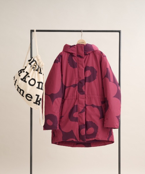 marimekko(マリメッコ)の「【バナー掲載特典付】Kaannos Unikko / down coat(ダウンジャケット/コート・レディース・パープル・LARGE/MEDIUM/SMALL/X-SMALL)」の2枚目の写真