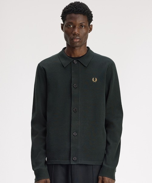 FRED PERRY(フレッドペリー)の「【先行予約受付中】Knitted Overshirt/ニットオーバーシャツ(カーディガン/ボレロ・メンズ・ダークグリーン/ブラック・S/M/L)」の12枚目の写真
