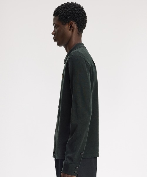 FRED PERRY(フレッドペリー)の「【先行予約受付中】Knitted Overshirt/ニットオーバーシャツ(カーディガン/ボレロ・メンズ・ダークグリーン/ブラック・S/M/L)」の13枚目の写真