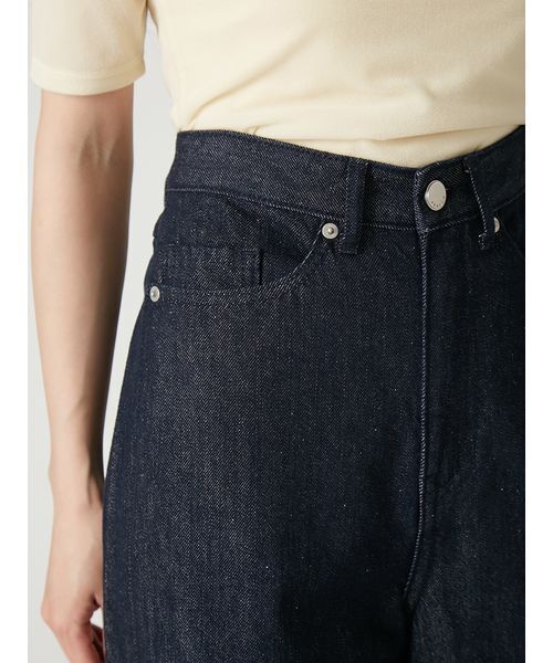 FRAY I.D(フレイアイディー)の「セミフレアローウエストデニムパンツ(デニムパンツ・レディース・ブルー/ブラウン/インディゴブルー・1/0)」の17枚目の写真