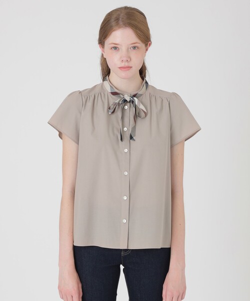 BLUE LABEL CRESTBRIDGE（ブルーレーベルクレストブリッジ）の「【一部店舗限定】クールドライリボンブラウス（シャツ/ブラウス・レディース・ブラウン/ベージュ系その他・38/36）」の4枚目の写真
