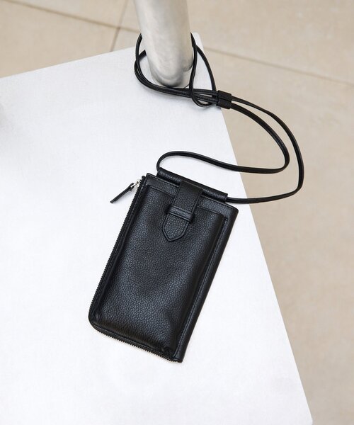 Whim Gazette(ウィムガゼット)の「【Hoaw.】スマホウォレットショルダー縦型(ショルダーバッグ・レディース・ブラック/ライトグレー/シルバー・FREE)」の2枚目の写真