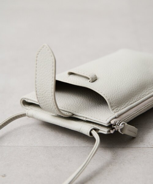 Whim Gazette(ウィムガゼット)の「【Hoaw.】スマホウォレットショルダー縦型(ショルダーバッグ・レディース・ブラック/ライトグレー/シルバー・FREE)」の16枚目の写真