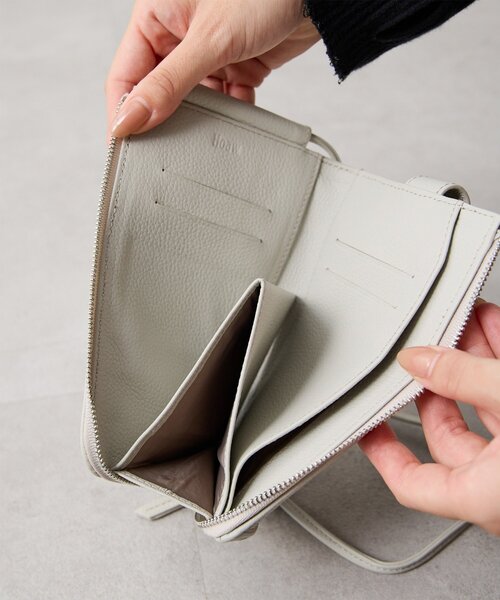 Whim Gazette(ウィムガゼット)の「【Hoaw.】スマホウォレットショルダー縦型(ショルダーバッグ・レディース・ブラック/ライトグレー/シルバー・FREE)」の18枚目の写真