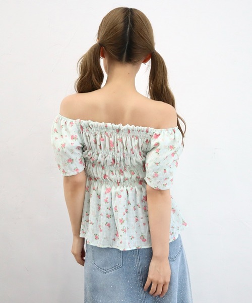 CECIL McBEE(セシルマクビー)の「花柄シャーリングブラウス(シャツ/ブラウス・レディース・ブラック/ライトグリーン/イエロー・MEDIUM)」の9枚目の写真
