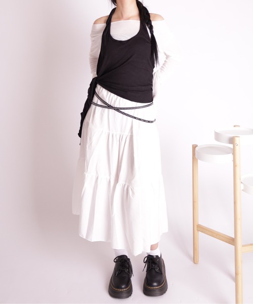 Vini(ヴィニ)の「ホルターネックレイヤードトップス(Tシャツ/カットソー・レディース・ブラック×ホワイト・MEDIUM)」の6枚目の写真