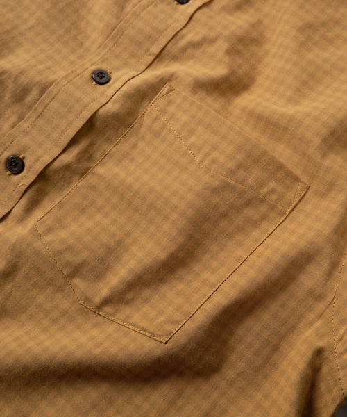 LYLE&SCOTT（ライルアンドスコット）の「【71】【LYLE & SCOTT/ライル&スコット】カーボンピーチ ボタンダウン シャツ/ロゴ刺繍/無地/チェック/ストライプ/ソフトタッチ/起毛/ユニセックス/レディース/メンズ（シャツ/ブラウス・メンズ・チャコールグレー/ワイン/カーキ系/マスタード/カーキ/ブラック・XL/L/M）」の9枚目の写真