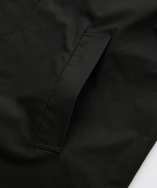 EMMA CLOTHES(エマクローズ)の「ツイルステンカラーロングコート〈UVカット〉(ステンカラーコート・メンズ・スミクロ/アイボリー・S/M/L)」の13枚目の写真