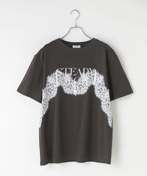 LOWRYS FARM(ローリーズファーム)の「レースロゴプリントT 1063342(Tシャツ/カットソー・レディース・チャコールグレー/ブラック/アイボリー・FREE)」の1枚目の写真