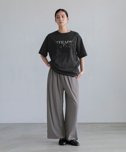 LOWRYS FARM(ローリーズファーム)の「レースロゴプリントT 1063342(Tシャツ/カットソー・レディース・チャコールグレー/ブラック/アイボリー・FREE)」の4枚目の写真