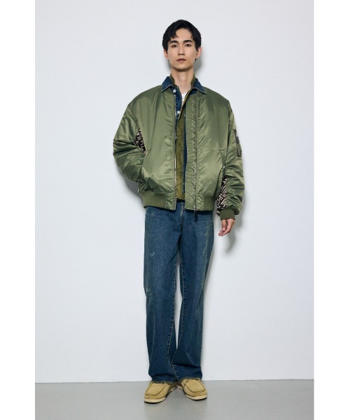 AZUL by moussy(アズールバイマウジー)の「袖柄切り替えMA-1 秋服 冬服 フライトジャケット(ブルゾン・メンズ・ブラック/カーキ・LARGE/MEDIUM)」の16枚目の写真