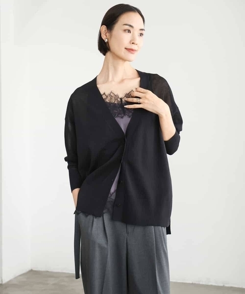 MICHEL KLEIN（ミッシェル・クラン）の「[２WAY]シアーVネックカーディガン（カーディガン/ボレロ・レディース・ライラック/ブラック/ボルドー・38）」の8枚目の写真