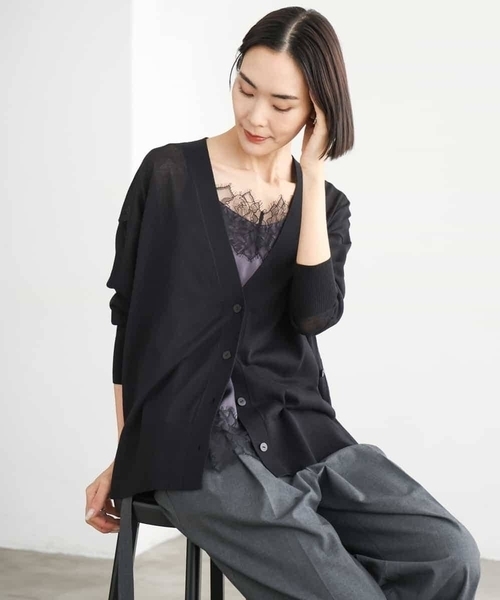 MICHEL KLEIN（ミッシェル・クラン）の「[２WAY]シアーVネックカーディガン（カーディガン/ボレロ・レディース・ライラック/ブラック/ボルドー・38）」の9枚目の写真