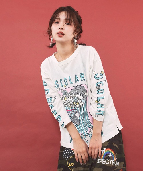 ScoLar(スカラー)の「ScoLar(スカラー) ポップコーン柄 ロングスリーブTシャツ(Tシャツ/カットソー・レディース・オフホワイト/ブラック・MEDIUM)」の1枚目の写真