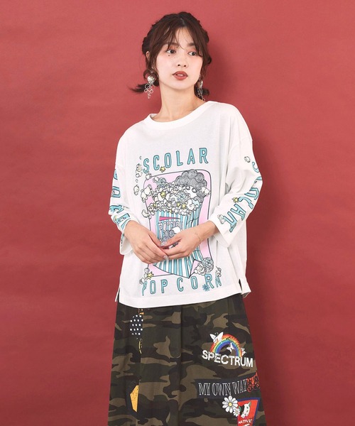 ScoLar(スカラー)の「ScoLar(スカラー) ポップコーン柄 ロングスリーブTシャツ(Tシャツ/カットソー・レディース・オフホワイト/ブラック・MEDIUM)」の3枚目の写真