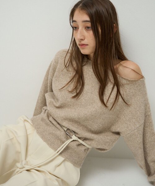 CAPRICIEUX LE'MAGE(カプリシューレマージュ)の「【もちふわシリーズ】もちふわWOOLボートネックニット(ニット/セーター・レディース・ボルドー/アイボリー/ベージュ/ブラウン・FREE)」の3枚目の写真