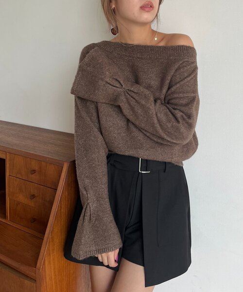 CAPRICIEUX LE'MAGE(カプリシューレマージュ)の「【もちふわシリーズ】もちふわWOOLボートネックニット(ニット/セーター・レディース・ボルドー/アイボリー/ベージュ/ブラウン・FREE)」の2枚目の写真