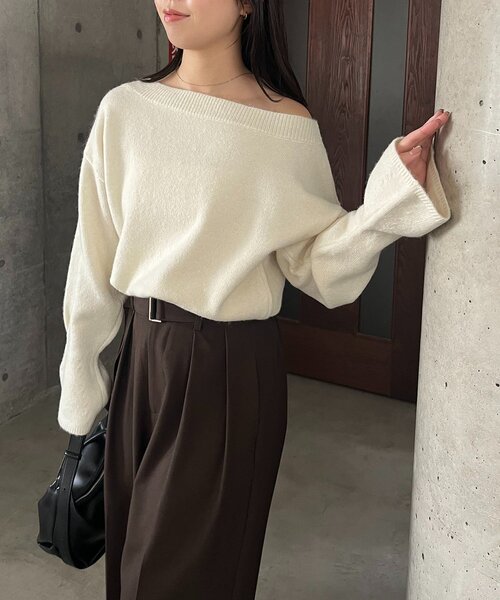 CAPRICIEUX LE'MAGE(カプリシューレマージュ)の「【もちふわシリーズ】もちふわWOOLボートネックニット(ニット/セーター・レディース・ボルドー/アイボリー/ベージュ/ブラウン・FREE)」の1枚目の写真