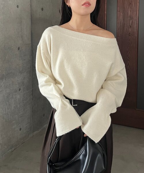 CAPRICIEUX LE'MAGE(カプリシューレマージュ)の「【もちふわシリーズ】もちふわWOOLボートネックニット(ニット/セーター・レディース・ボルドー/アイボリー/ベージュ/ブラウン・FREE)」の5枚目の写真