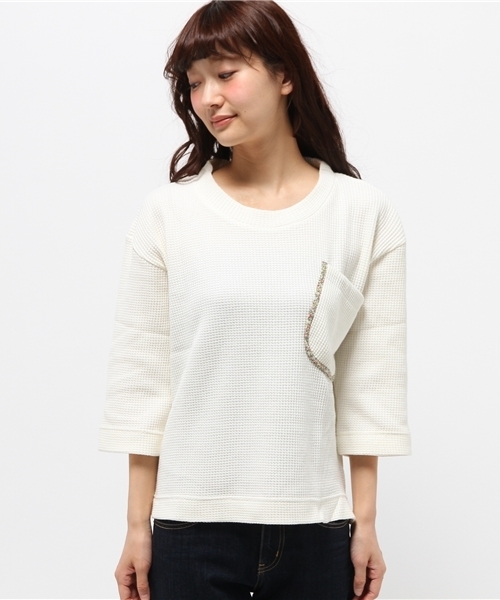 POU DOU DOU（プードゥドゥ）の「花柄パイピングポケットプルオーバー（Tシャツ/カットソー・レディース・ピンク/アイボリー/ネイビー・3）」の4枚目の写真