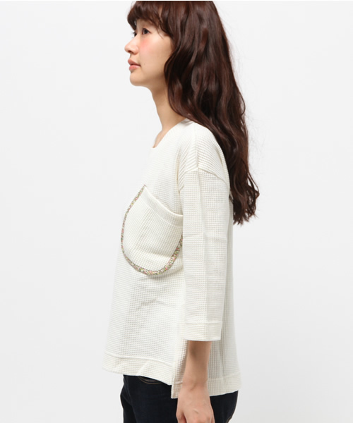 POU DOU DOU（プードゥドゥ）の「花柄パイピングポケットプルオーバー（Tシャツ/カットソー・レディース・ピンク/アイボリー/ネイビー・3）」の5枚目の写真