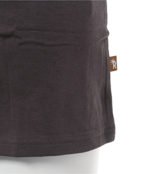 REAL CUBE（リアルキューブ）の「【UV99%CUT】REAL CUBE 極上素材コットンモダールタンクトップ（タンクトップ・レディース・杢グレー/ホワイト×グレー/ブラック系その他/ブルー系その他/グレイッシュベージュ/オフホワイト/ライトベージュ/ブラック/ネイビー/ベージュ系その他/ホワイト×ネイビー/モカ/ダークブルー/ブラウン・42/38/40/36）」の19枚目の写真