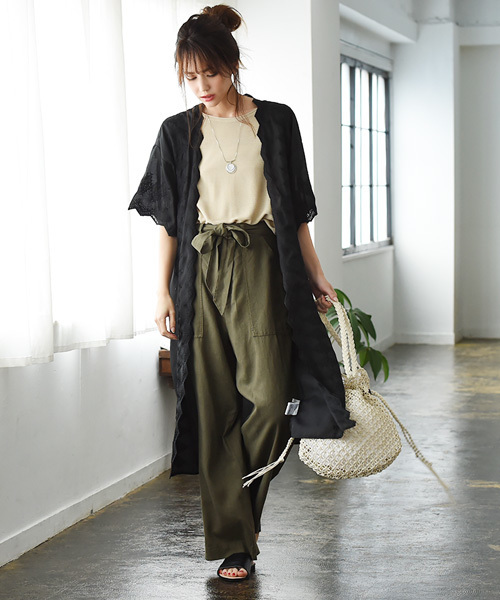 Luz Llena（ラズレナ）の「幾何学柄刺繍スカラップガウン（カーディガン/ボレロ・レディース・ブラック/オレンジ・MEDIUM）」の12枚目の写真