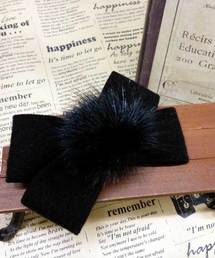 ミンクファーポンポンヘアピン