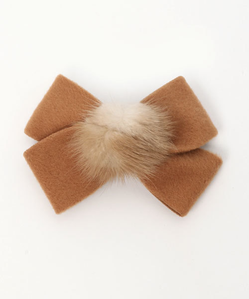 lala Born（ララボーン）の「ミンクファーポンポンヘアピン（バレッタ/ヘアクリップ・レディース・キャメル/ブラック/ピンク/ブラウン/グレー・FREE）」の8枚目の写真