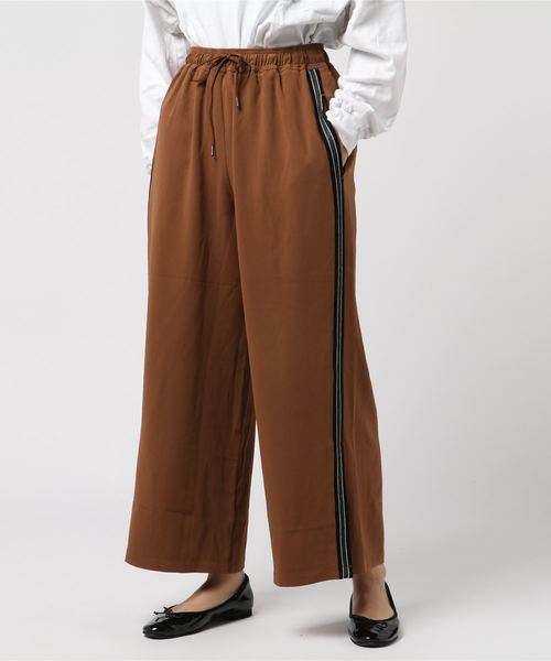 Editt by YECCA VECCA（エディットバイイェッカヴェッカ）の「ラインワイドパンツ（その他パンツ・レディース・ブラック/キャメル・FREE）」の8枚目の写真