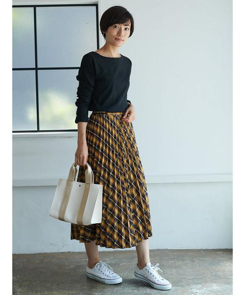 AMERICAN HOLIC(アメリカンホリック)の「フライスベーシックボートネック長袖プルオーバー(Tシャツ/カットソー・レディース・ブラック/その他7/ホワイト系その他4/キャメル/ブルー系その他2/イエロー系その他2・M/L)」の17枚目の写真