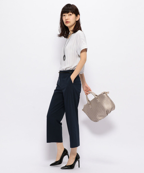 A/C DESIGN BY ALPHA CUBIC（エーシーデザインバイアルファキュービック）の「Vネックストライプブラウス（シャツ/ブラウス・レディース・オフホワイト/ブルー/ライトグレー/ネイビー・9号/11号）」の8枚目の写真