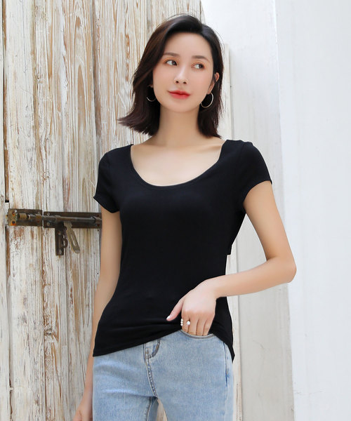 OSYAREVO(オシャレボ)の「バックオープンベーシックTシャツ(Tシャツ/カットソー・レディース・ブラック/ホワイト・SMALL/MEDIUM/LARGE)」の6枚目の写真