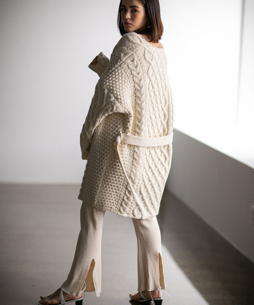 SEA（シー）の「オーバーサイズ ケーブル ニットカーディガン（その他