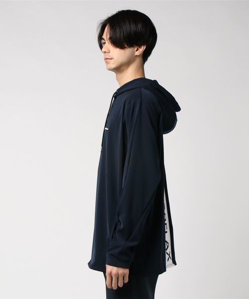 1piu1uguale3 RELAX（ウノピュウノウグァーレトレリラックス）の「1PIU1UGUALE3 RELAX(ウノピゥウノウグァーレトレ)4WAYストレッチラインロゴプルフーディ（パーカー・メンズ・ブラック/ネイビー・S/M/L/XL/XXL）」の4枚目の写真