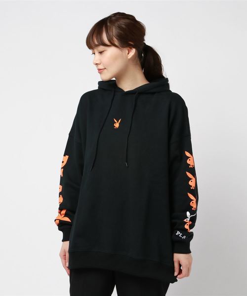 ムラサキスポーツ（ムラサキスポーツ）の「PLAYBOY×NOUNO/プレイボーイ PB-NN1902 パーカー（パーカー・レディース・ホワイト×ブルー/ブラック系その他/ブラック×ブルー・FREE）」の2枚目の写真