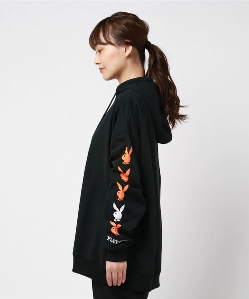 ムラサキスポーツ（ムラサキスポーツ）の「PLAYBOY×NOUNO/プレイボーイ PB-NN1902 パーカー（パーカー・レディース・ホワイト×ブルー/ブラック系その他/ブラック×ブルー・FREE）」の4枚目の写真