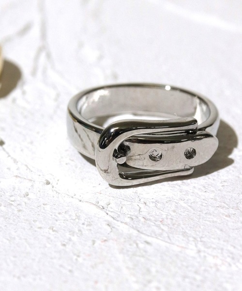 florist(フローリスト)の「【2種展開】ボリュームデザインリング(リング・レディース・シルバー系その他/ゴールド系その他/シルバー系その他2/ゴールド系その他2/シルバー系その他3/ゴールド系その他3・FREE)」の4枚目の写真