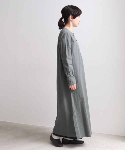yuni（ユニ ）の「強撚コットン 製品染め Henrry Neck ワンピース 