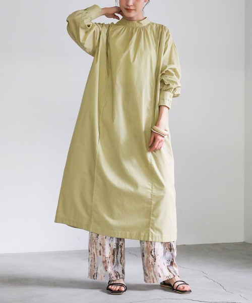 select MOCA(セレクトモカ)の「2021 SS バックオープンリボンワンピース(ワンピース・レディース・オフホワイト/サックスブルー/ライトカーキ・FREE)」の2枚目の写真