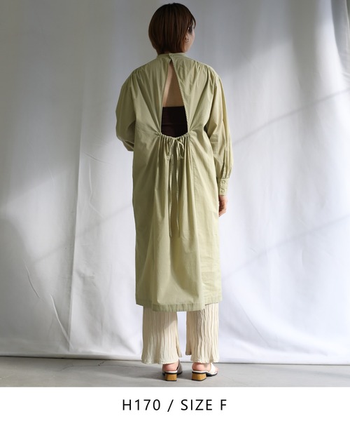 select MOCA(セレクトモカ)の「2021 SS バックオープンリボンワンピース(ワンピース・レディース・オフホワイト/サックスブルー/ライトカーキ・FREE)」の17枚目の写真