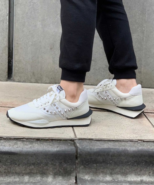 ASH（アッシュ）の「【SPIDERMAN STUDS】WH スタッズローカットスニーカー（スニーカー・メンズ・ホワイト・40/41/42）」の3枚目の写真