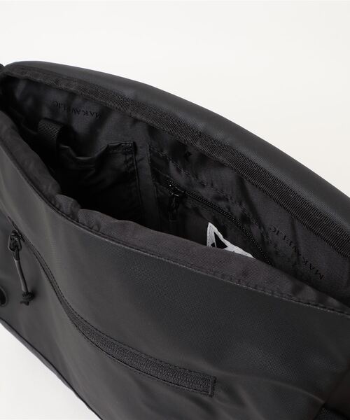 MAKAVELIC（マキャベリック）の「MAKAVELIC/TRUCKS RAISE SHOULDER BAG（ショルダーバッグ・レディース・ブラック/ネイビー・FREE）」の4枚目の写真