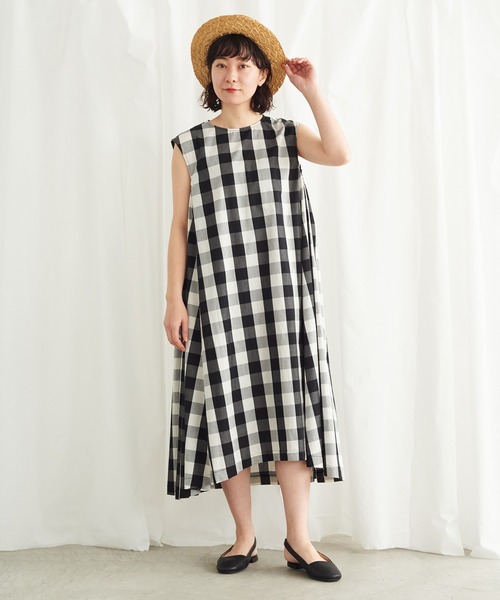 Lene（レネ）の「カポックギンガム ノースリーブワンピース（ワンピース・レディース・ブラック/ブルー・FREE）」の2枚目の写真